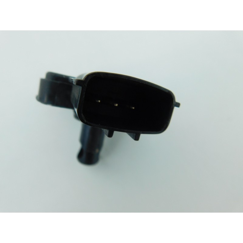 NISSAN ELGRAND E50 3.2 TD 19992002 3 PIN AIR FLOW SENSOR MODULE